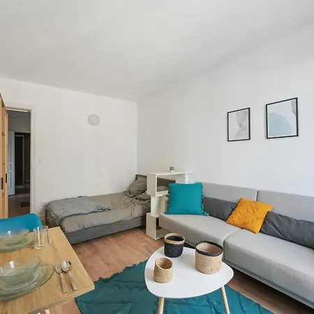 Apartment Family Studio Near Montmartre Paris